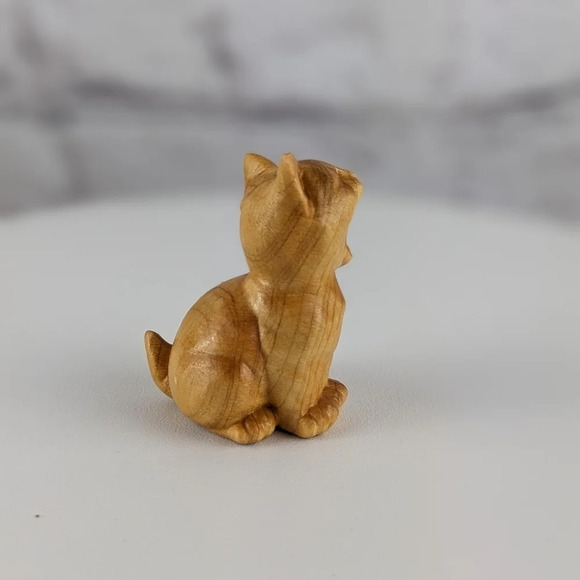 Wooden hand carved cat figurine, yawning, kitty cat, ginger orange feline - Picture 4 of 7
